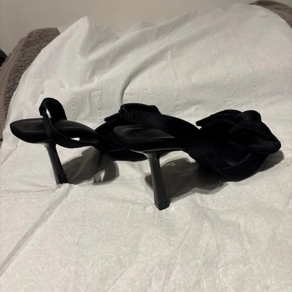 High hills - Picture 4 of 4